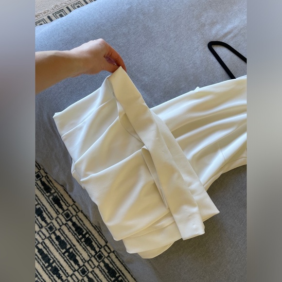 Belle Badgely Mischka - Reese Halter Neck Sleeveless Crepe Side Slit Gown - Picture 5 of 7